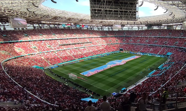 官方：库巴西右脚踝不适，已离开西班牙队返回巴萨.